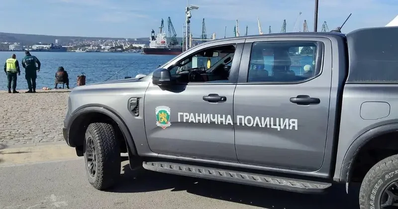 Зеленский обвинил Россию в атаке на суда в Черном море