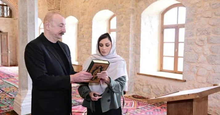 Milli və dini dəyərlər fonunda Azərbaycan
