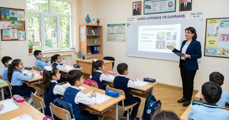 Şagirdlərdə estetik zövqün formalaşmasında müəllimin xarici görünüşünün də rolu böyükdür Müəllim