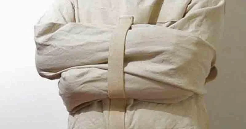 Bakıda məktəbli qətli: Uşağı məsuliyyətdən yayındırmaq üçün saxta sənəd düzəldirlər? (Foto)