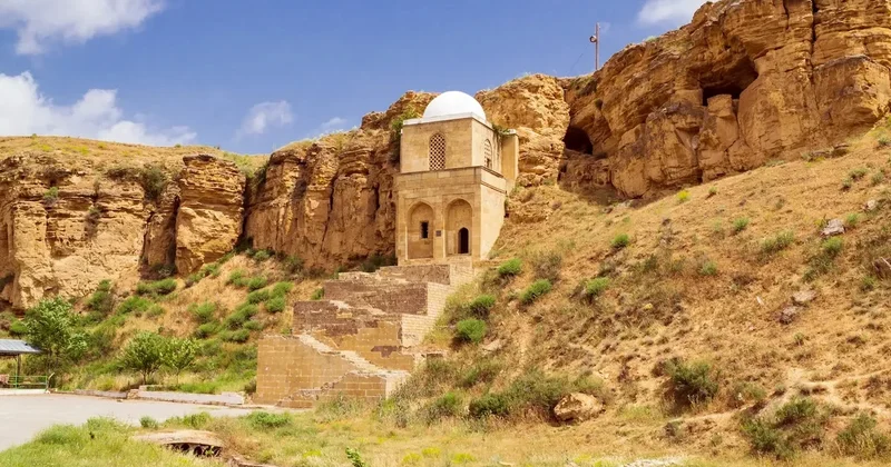 “Diri Baba“ türbəsini 9 ayda 28 mindən çox turist ziyarət edib