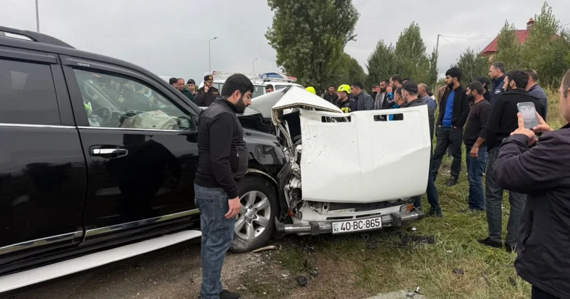Qubada minik avtomobilləri toqquşub, ölən və yaralanan var
