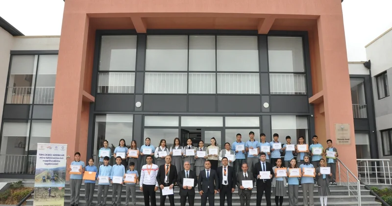 “Təhlükəsiz addımlar: mina təhlükəsinə dair maarifləndirmə təşəbbüsləri”