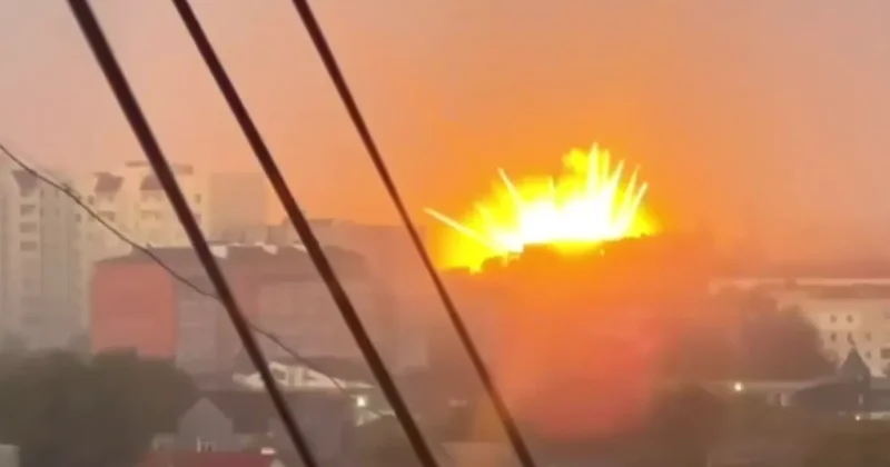 Момент прямого попадания ракеты в жилой дом в Прилуках Видео