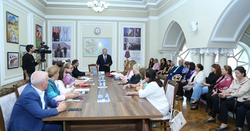 Kəlağayı el sənətinin tarixi və milli dəyəri AMEA da elmi sessiya