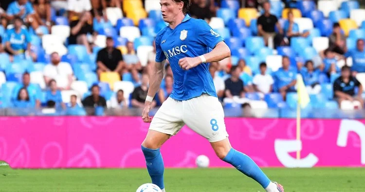 Napoli nin futbolçusu Premyer Liqaya qayıda bilər