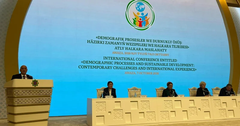 Musa Qasımlının Türkmənistandakı məruzəsi maraqla qarşılanıb
