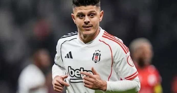 Millidə zədələnən futbolçu 3 4 həftə oynamayacaq