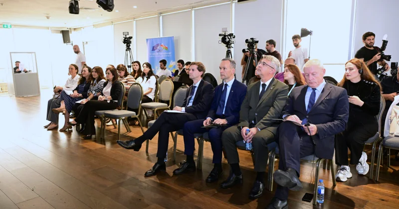 “Avropada Təhsil” sərgisinə həsr olunmuş brifinq keçirilib