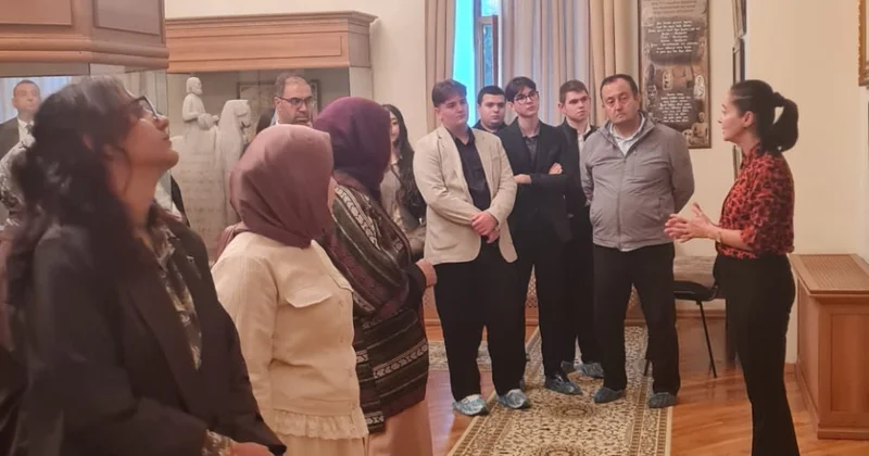 Yunis Əmrə İnstitutunun müəllim tələbə heyəti Nizami muzeyini ziyarət edib