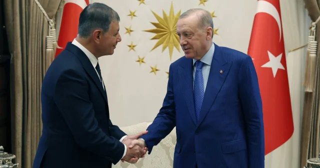 CHP nin alınmaz qalası olan İzmirin Bələdiyyə başqanı AK Partiyaya keçdi FOTO