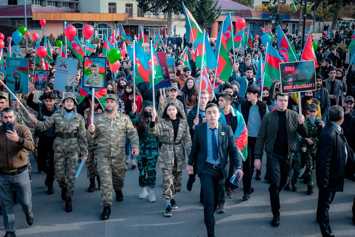 Sabah Bakıda hərbi orkestrlərin müşayiəti ilə yürüş keçiriləcək