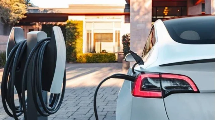 Bu ölkə elektromobilə subsidiyanı başlamadan dayandırdı