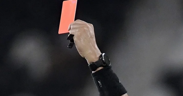 Türkiyə futbol mərc oyunları ilə bağlı 18 hakim həbs edilib