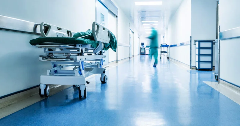 В Турции 80 человек попали в больницу после отравления на фестивале