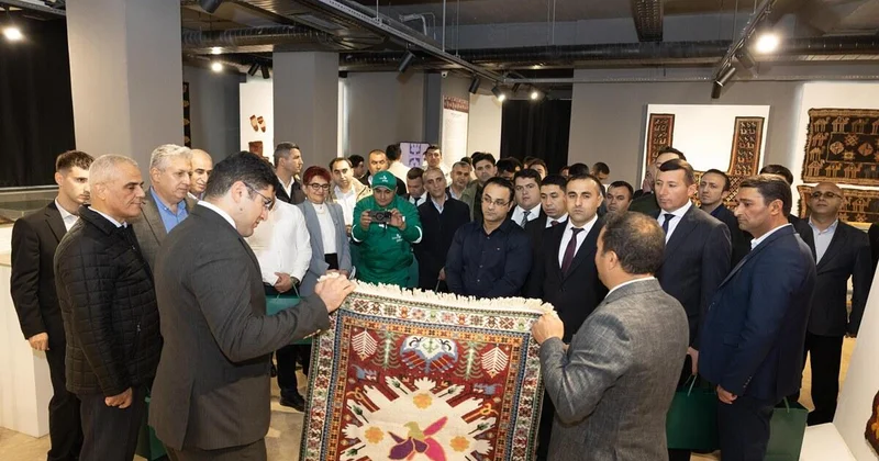 “Qarabağ İlmələrdə” sosial layihəsi çərçivəsində toxunan “Çələbi” xalçası Şuşa Xalça muzeyinə təhvil verildi FOTO