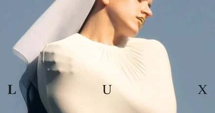 Rozalia yeni albomu olan Lux u buraxıb...