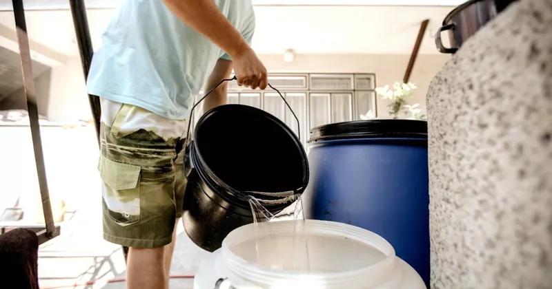 Жителей Бишкека просят запастись водой: ПРИЧИНА ФОТО