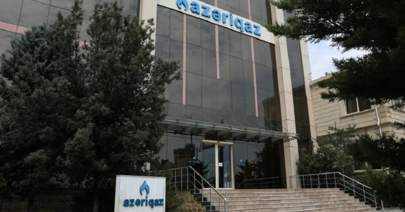 “Azəriqaz”ın gəlirləri azalan vaxt milyonlar nəyə xərclənir?