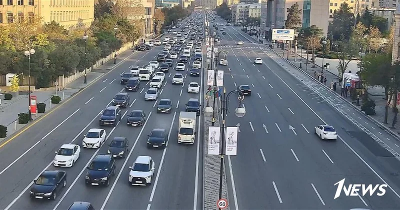 В Баку наблюдаются пробки на 15 направлениях ФОТО СПИСОК