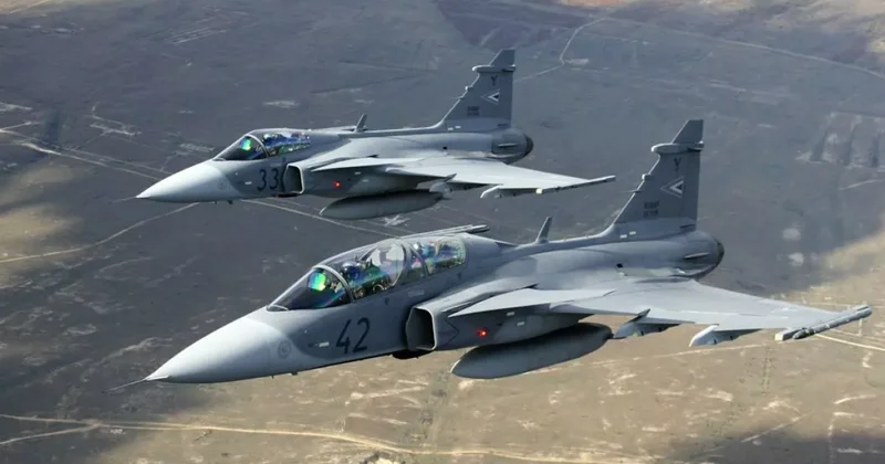 Шмыгаль: Киев и Стокгольм подписали меморандум о производстве Gripen