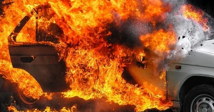 Пожар на автостоянке в Баку, есть пострадавшие