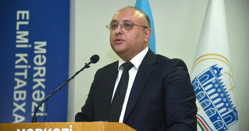 На СМИ и журналистах лежит большая ответственность за сохранение чистоты азербайджанского языка Кямран Гасанов