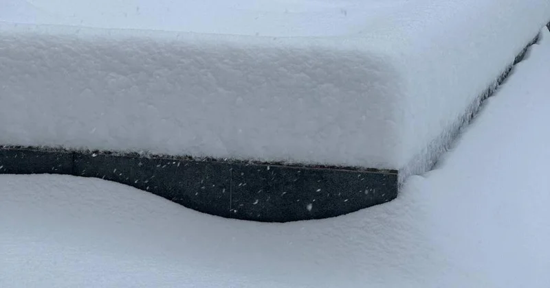 Четыре района в Алматы остались без света ВИДЕО