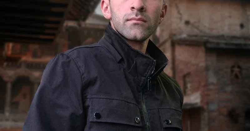 Salam Sarvan poeziyasında sözün rəqsi və zamanın palitrası