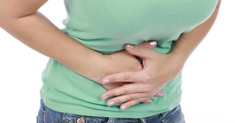 Keçməyən qarın ağrınız varsa, diqqətli olun! Səbəb bu ola bilər