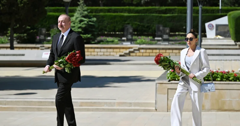 Алиевы поздравляют с Победой