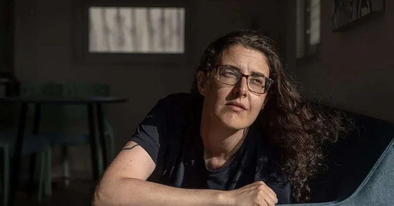 “Məndən qum torbası kimi istifadə edirdilər” Hizbullahın girovu olmuş qadın