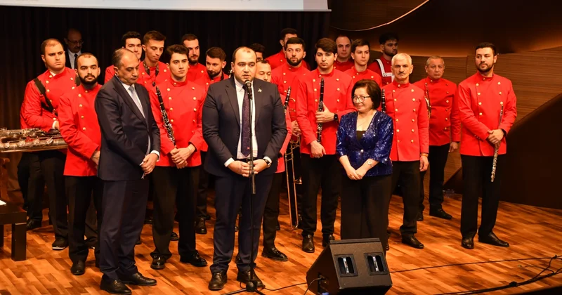 Тема патриотизма в азербайджанском искусстве посвящается Дню Победы (ФОТО)