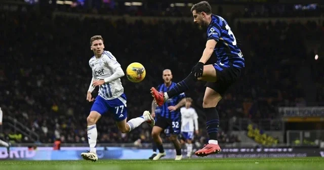 “İnter” braziliyalı müdafiəçi ilə yeni müqavilə imzalayacaq