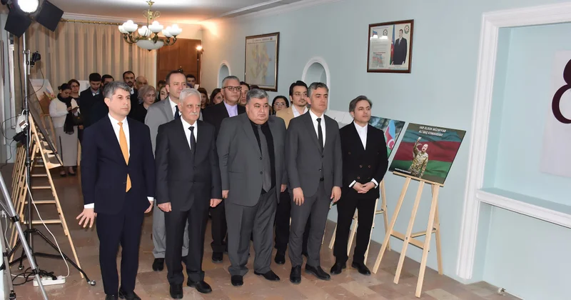 Təbrizdə 8 noyabr Zəfər Günü ilə əlaqədar rəsmi təbdir keçirilib