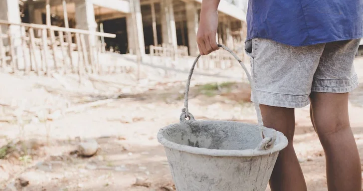 Защита детей от эксплуатации: что говорит закон Азербайджана?