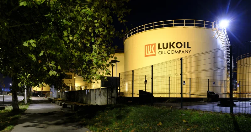 Молдова выкупает топливные склады у ЛУКОЙЛа