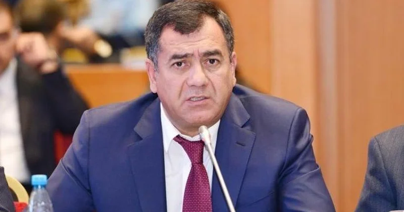 30 min manatdan artıq vəsaitin nağdlaşdırılmasına imkan verilməlidir