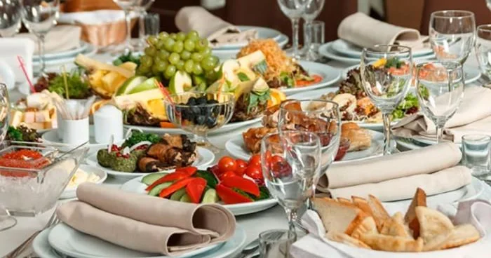 AİB sədri: Masadakı təmtəraq sağlamlığımızı yeyir