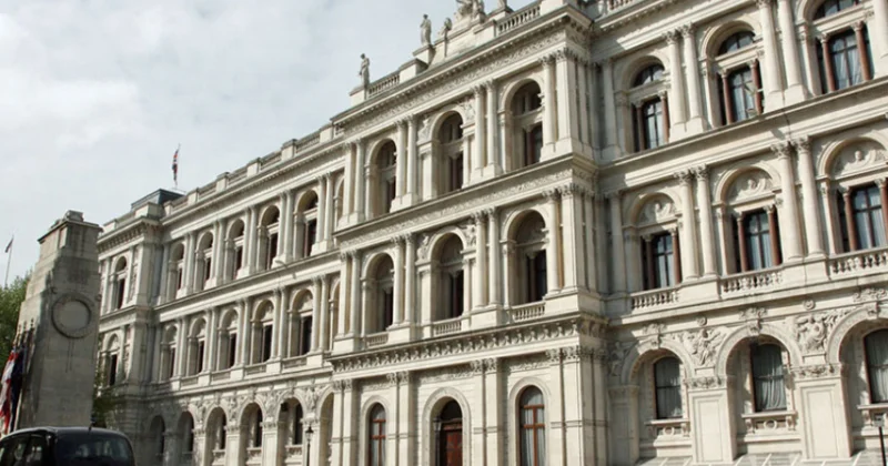 Böyük Britaniyada pensiyaçılar əlavə vergi ödəməli olacaqlar