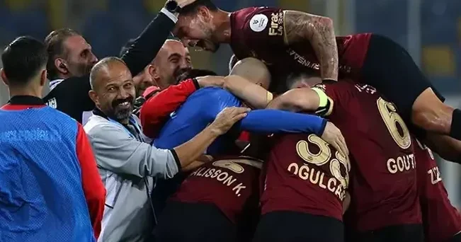 Türkiyə Superliqası: “Gənclərbirliyi” “Başakşehir”dən üstün olub