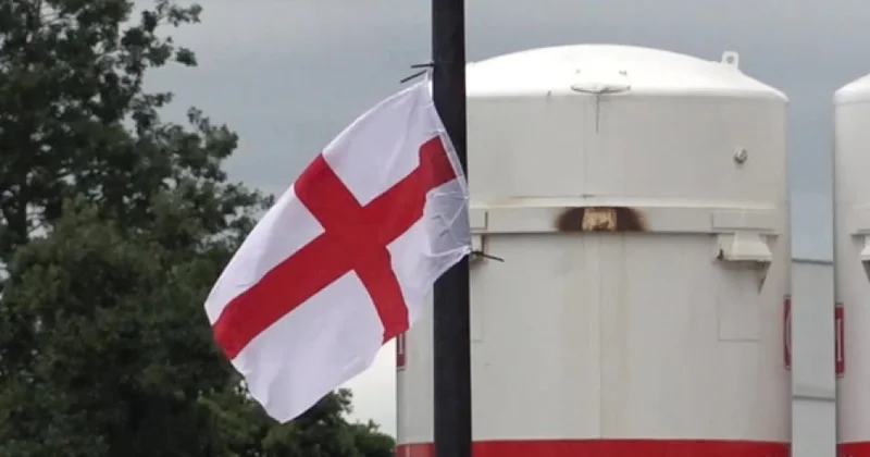 Britaniyalıların yalnız 46 faizi ölkəsi ilə qürur duyur sorğu