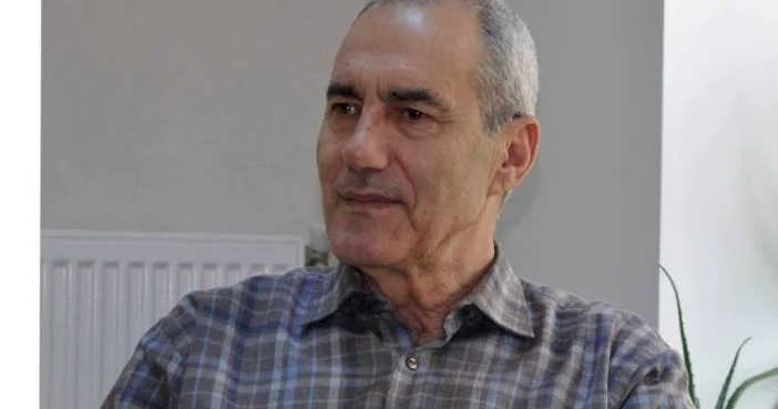 “Televiziyalarımızın ekranlarından geylər bizə əxlaq dərsi keçir...”