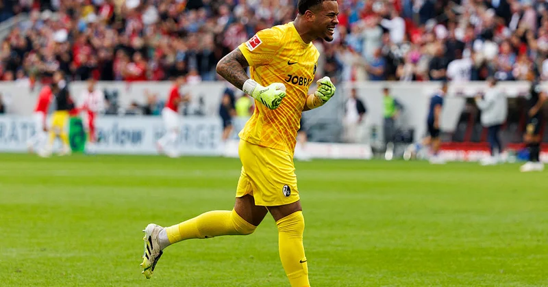 İtaliya nəhəngi Frayburq un qapıçısını aparır