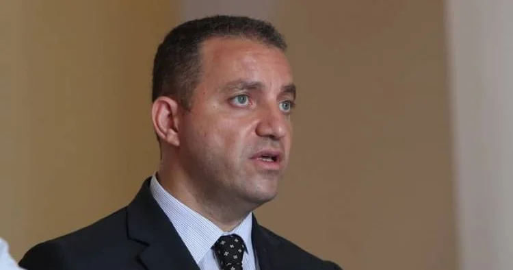 Keçmiş iqtisadiyyat naziri həbs olundu