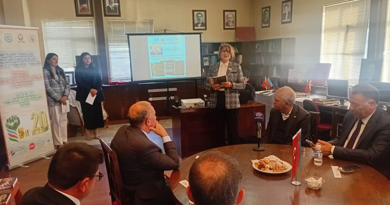 Qarsdakı Heydər Əliyev Tədris Mərkəzində “Mənim Qarabağım və ya Qarabağ düyünü” kitabının təqdimatı keçirilib