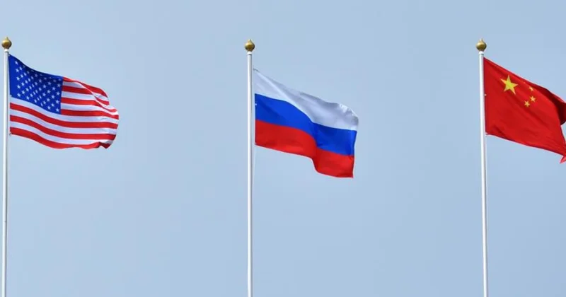 Tramp nüvəsizləşdirmə ilə bağlı Rusiya və Çin liderləri ilə danışıb