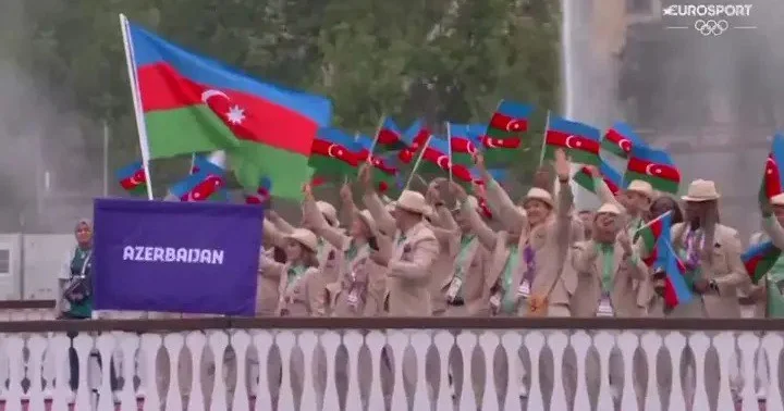 Azərbaycan nümayəndə heyəti İslamiadada paraddan birinci KEÇDİ