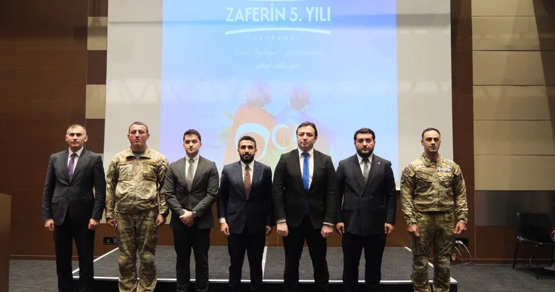 İstanbulda Azərbaycan Türkiyə gənclərinin “Zəfərin 5 ili” forumu keçirilib FOTOLAR