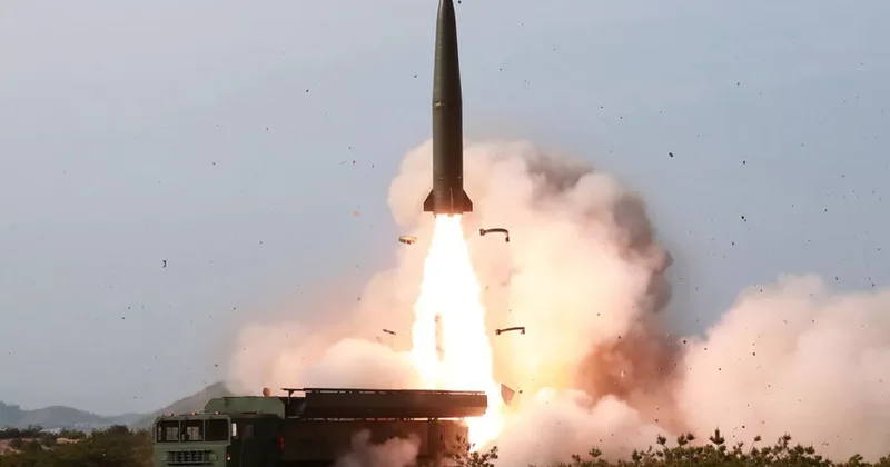 Северная Корея запустила баллистическую ракету